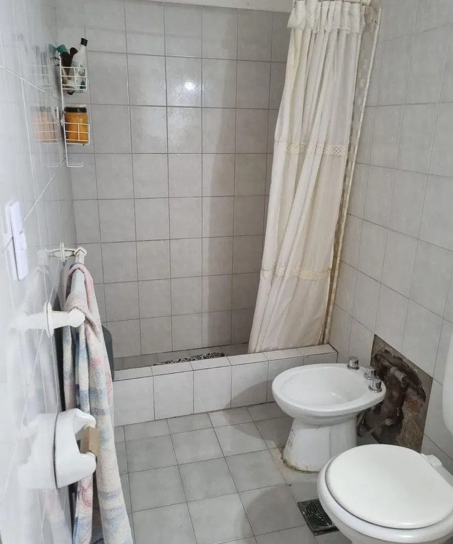 SE VENDE CASA A TERMINAR CON QUINCHO EN CENTENARIO 4