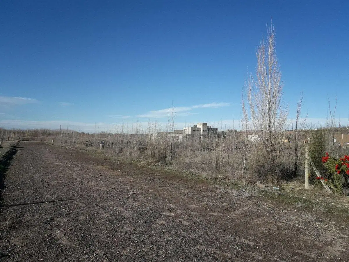 VENTA LOTE  B° EL VERGEL, CENTENARIO 4