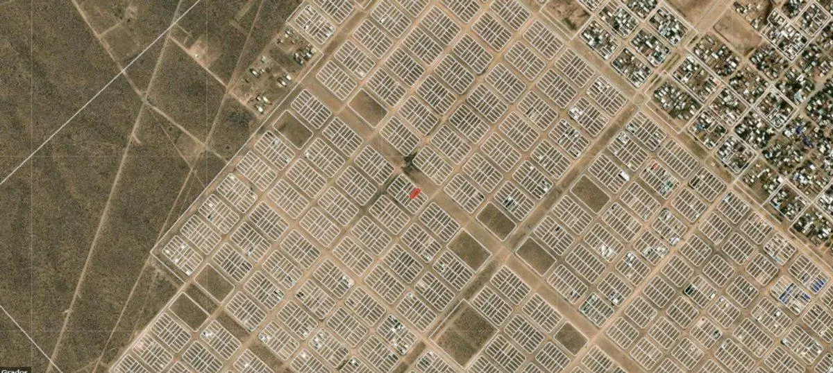 LOTE EN CENTENARIO. Av. Che Guevara 3