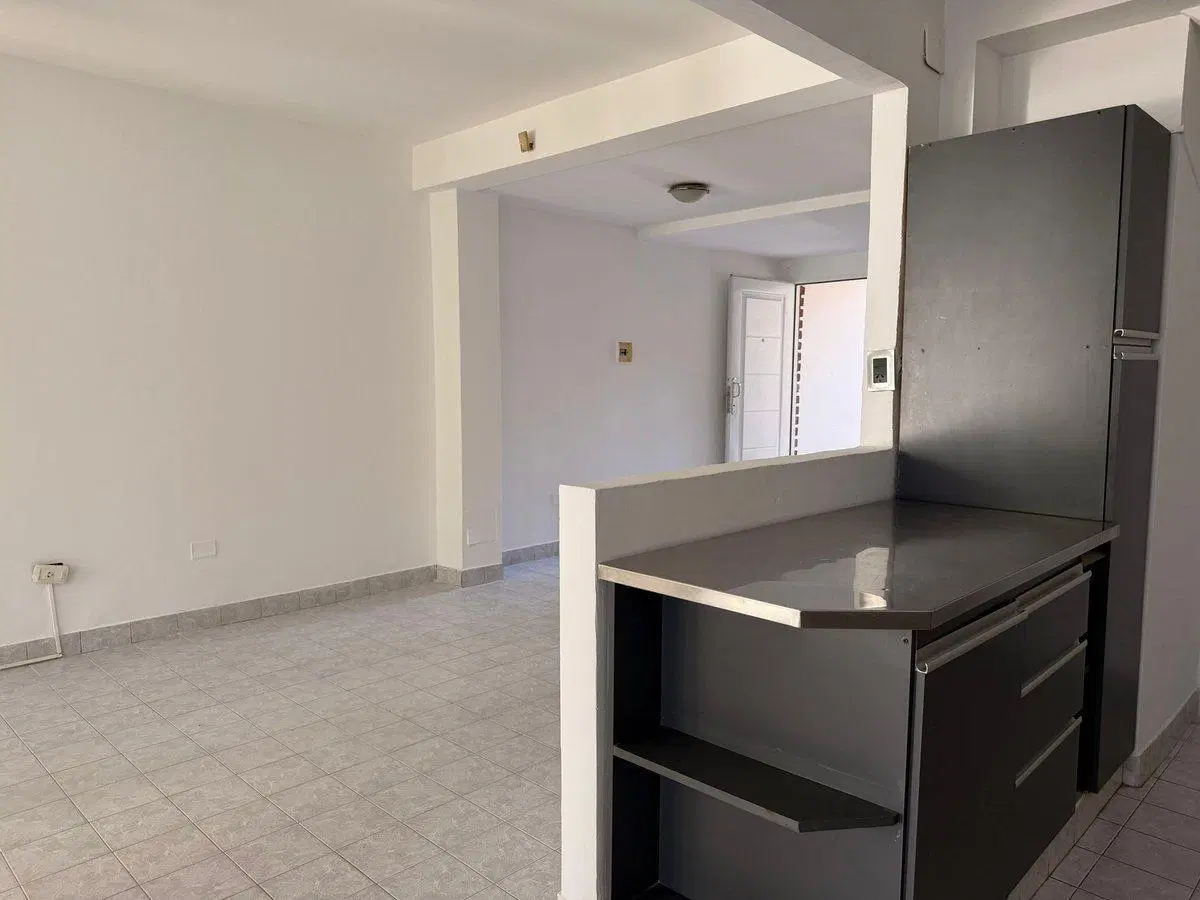 VENTA CASA 3 DORMITORIOS, LINARES AL 1200 2