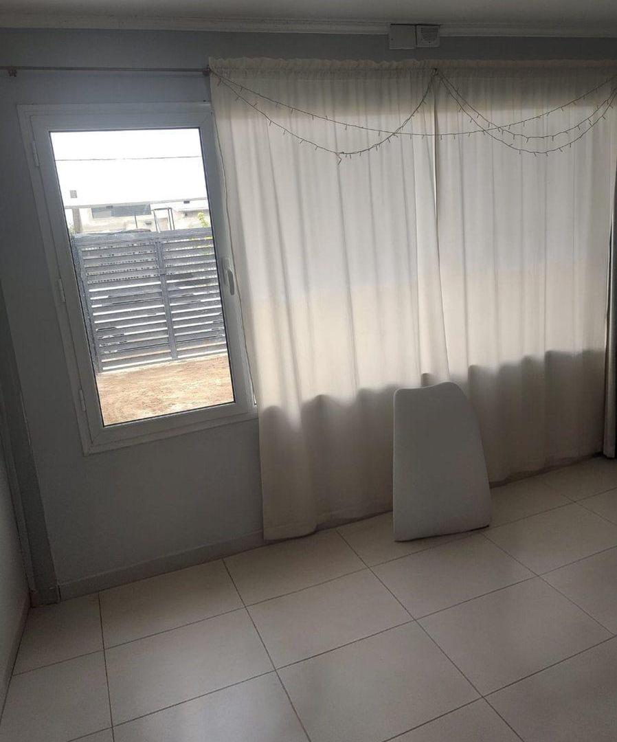 VENTA CASA DOS DORMITORIOS EN BARRIO RIO LIMAY