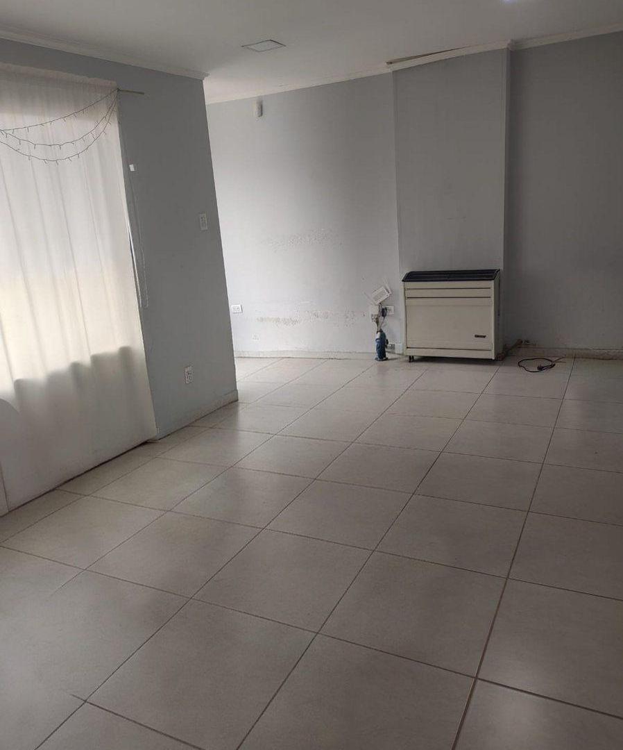 VENTA CASA DOS DORMITORIOS EN BARRIO RIO LIMAY