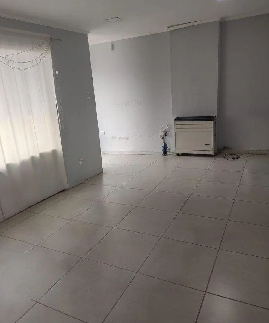 VENTA CASA DOS DORMITORIOS EN BARRIO RIO LIMAY 2