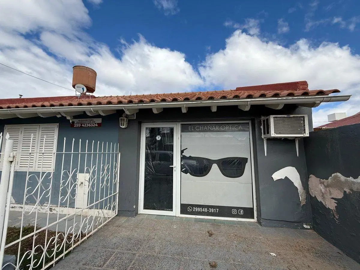 CASA CON SALON COMERCIAL, SAN PATRICIO DEL CHAÑAR 5