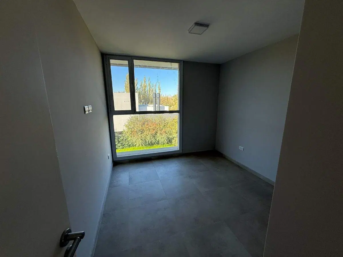 VENTA DE CASA A ESTRENAR BARRIO SAUCES DEL LIMAY 3