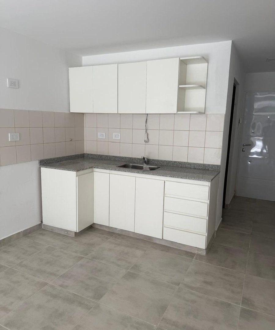 VENTA DE MONOAMBIENTE PLANTA BAJA