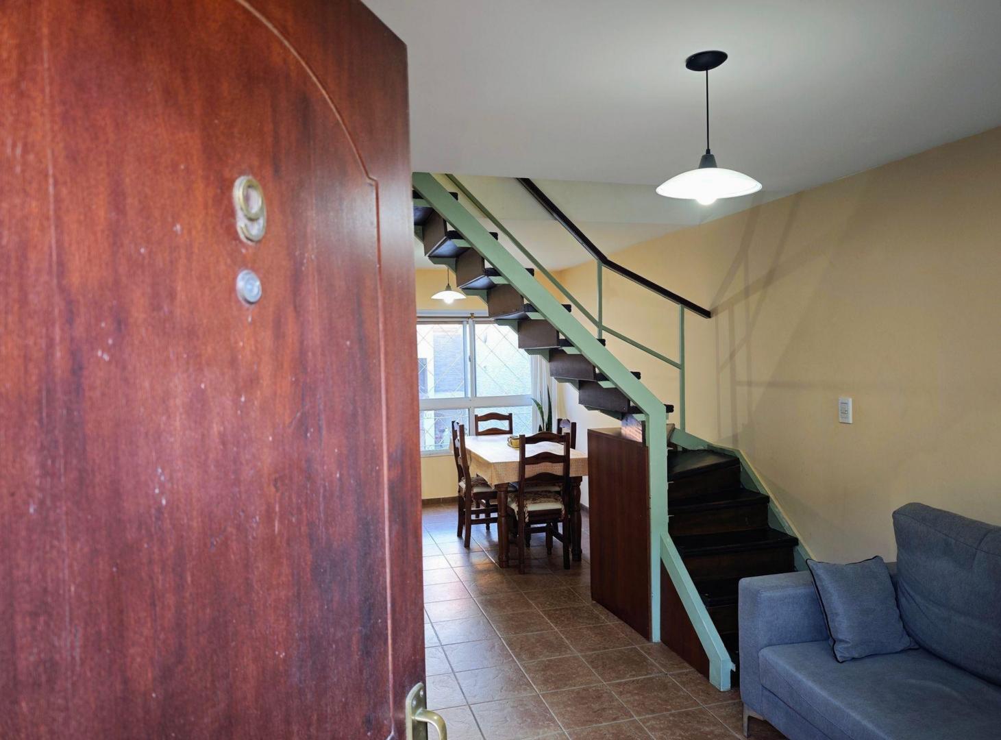 VENTA DUPLEX 3 DORM C/ COCHERA SAN MARTIN 2280 NQN