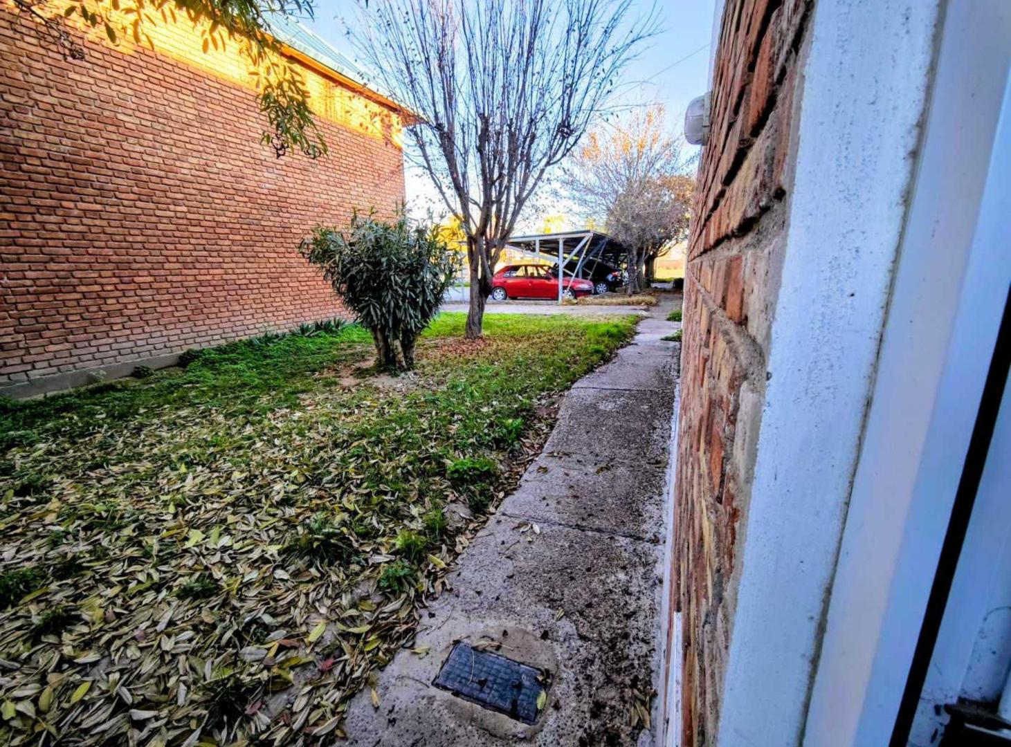 VENTA DUPLEX 3 DORM C/ COCHERA SAN MARTIN 2280 NQN