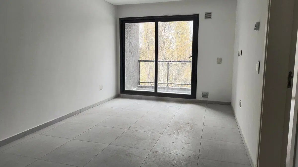 VENTA DEPARTAMENTO DE UN DORMITORIOS CENTENARIO 3