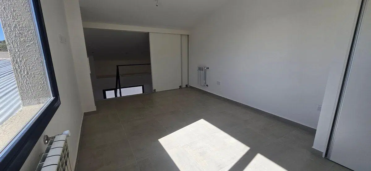 VENTA DTO. LOFT C/COCHERA-COND. ABEDULES III, NQN 2