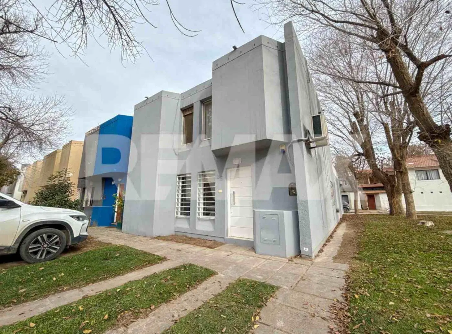 VENTA DUPLEX  3 DORMITORIOS - CIPOLLETTI 5