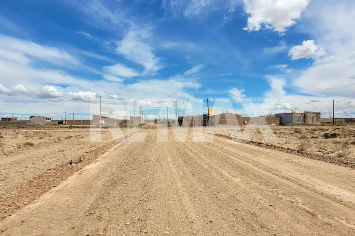 LOTE EN VENTA EN LA MESETA DE CENTENARIO 3