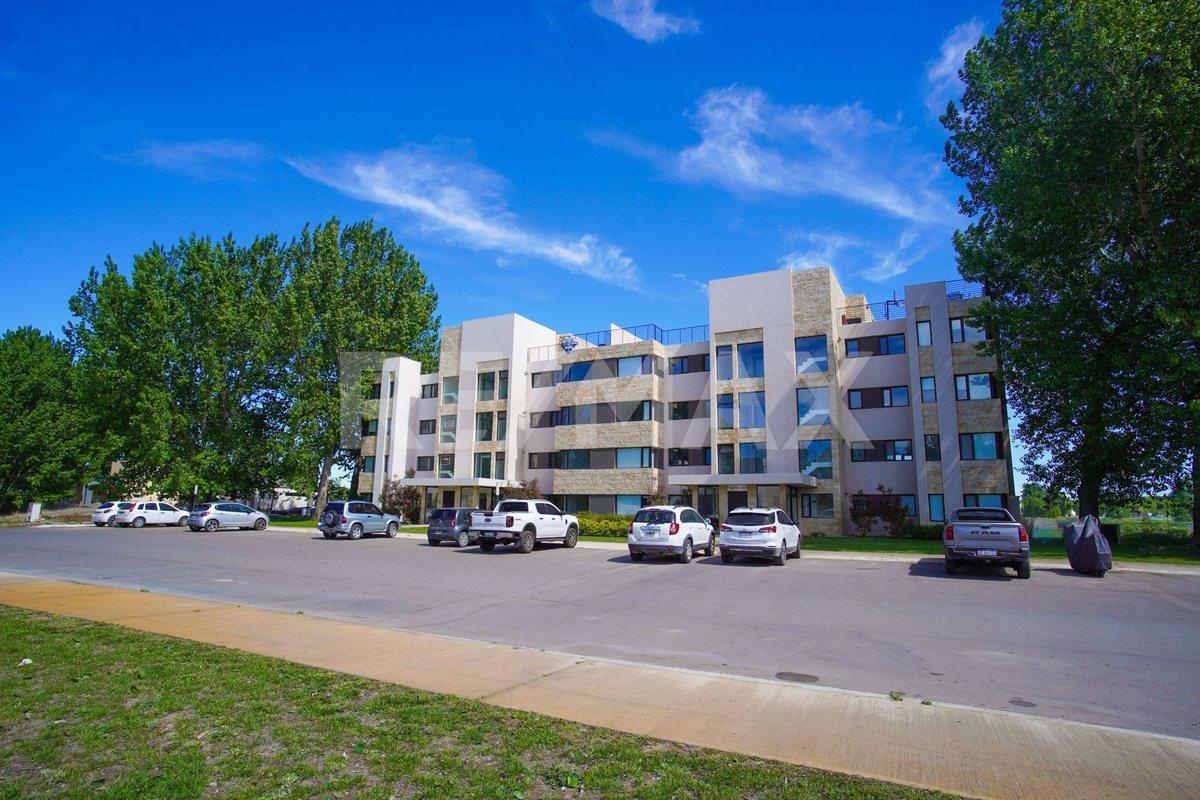 VENTA DEPARTAMENTO 2 DORM CON BALCÓN, B° CANALES
