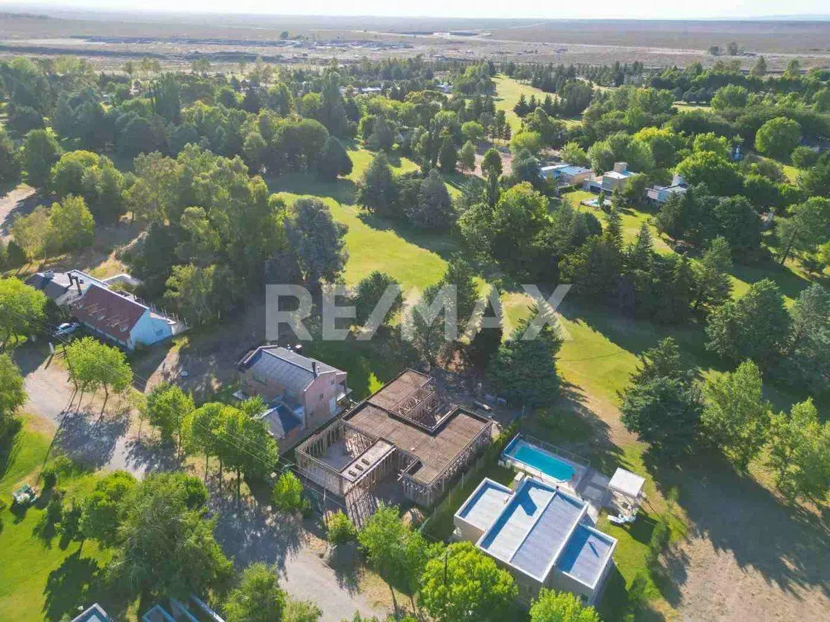 VENTA TERRENO CON AVANCE DE OBRA ARROYITO 5