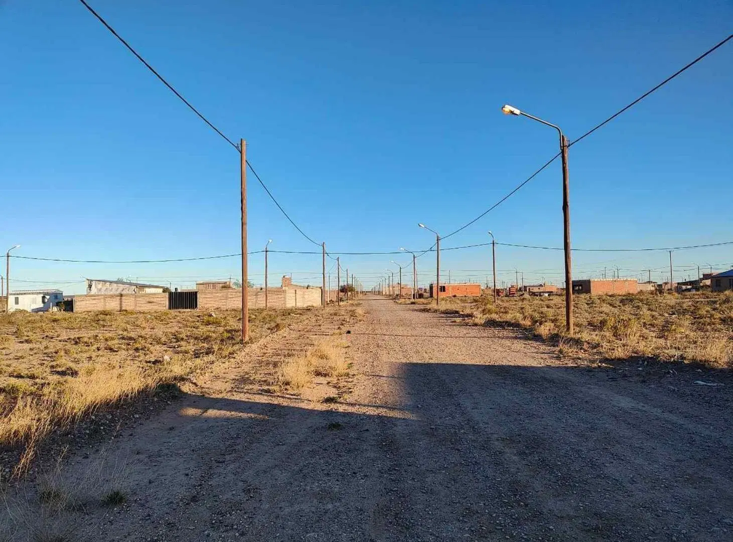 EN VENTA LOTE EN CENTENARIO 2