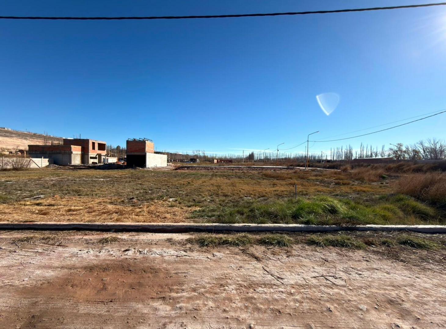 VENTA LOTE BARRIO SOMMADOSSI