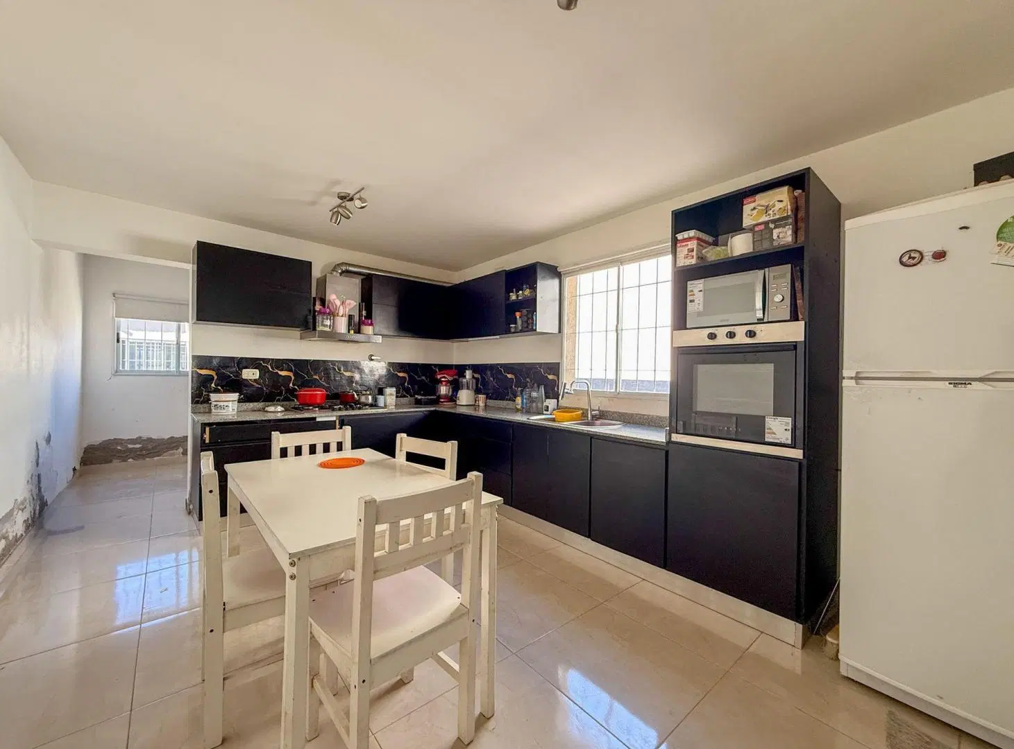 VENTA CASA 2 DORM + GALPÓN - VILLA LIDIA PLOTTIER. 3
