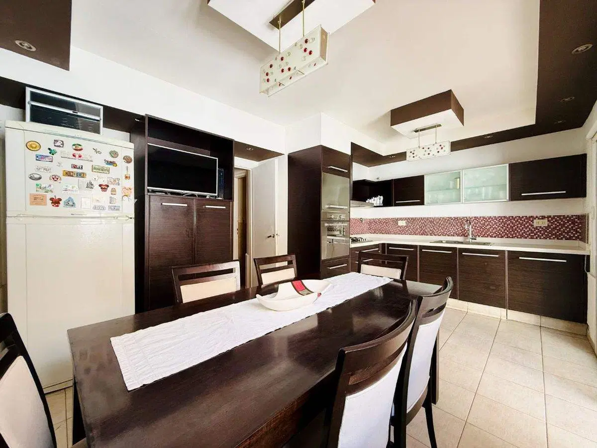 VENTA CASA 3 DORMITORIOS CENTRO NEUQUEN 2