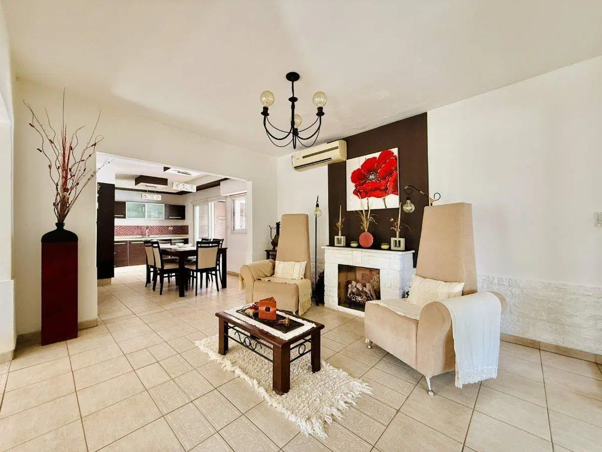 VENTA CASA 3 DORMITORIOS CENTRO NEUQUEN 3