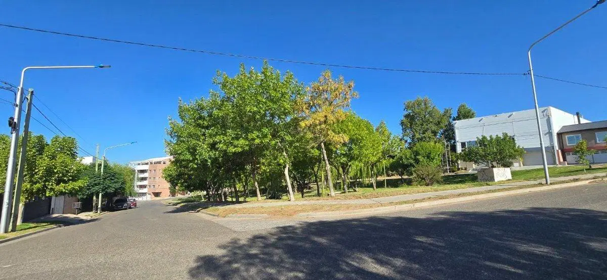VENTA LOTE BARRIO SANTA GENOVEVA 3