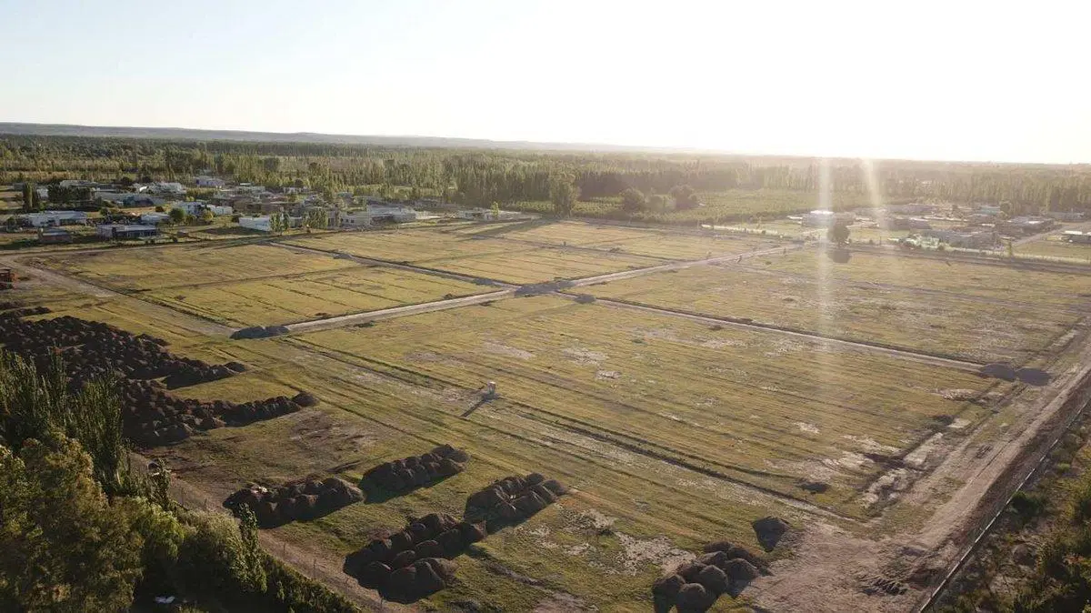 VENTA LOTE 800 M2 - BARRIO LA PAUSA - CIPOLLETTI 5