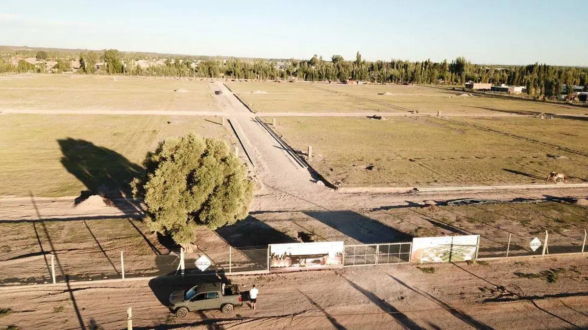 VENTA LOTE 800 M2 - BARRIO LA PAUSA - CIPOLLETTI 8