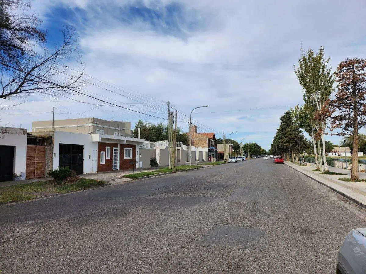 VENTA LOTE APTO DESARROLLO CENTRO DE PLOTTIER 4