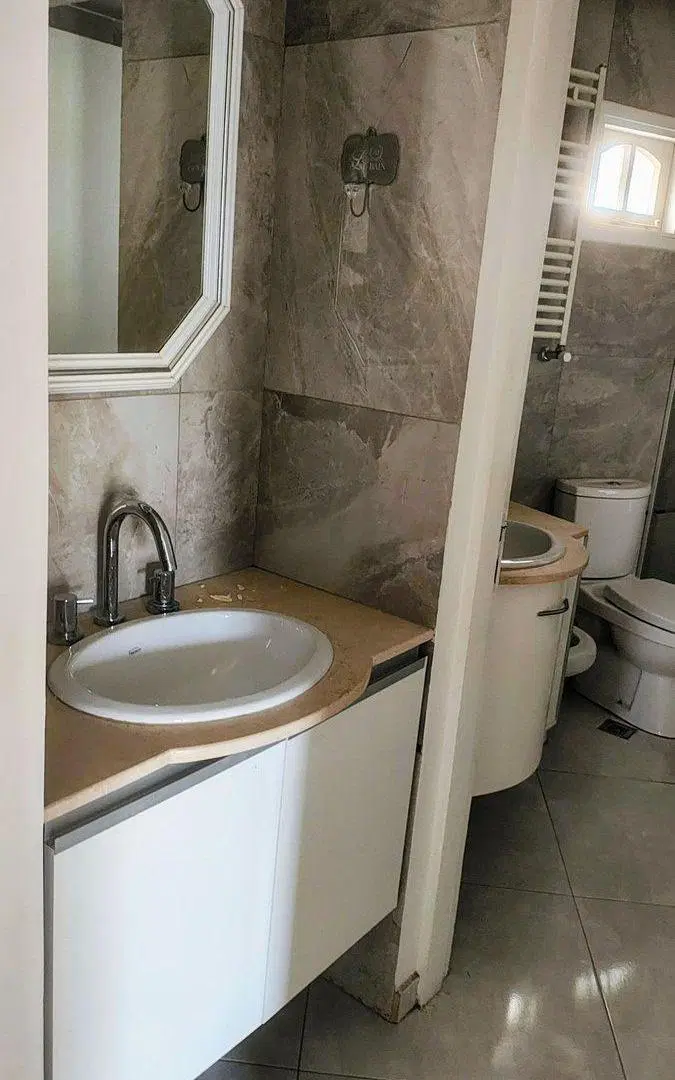 VENTA TRIPLEX 3 DORMITOROS B° SANTA GENOVEVA 4