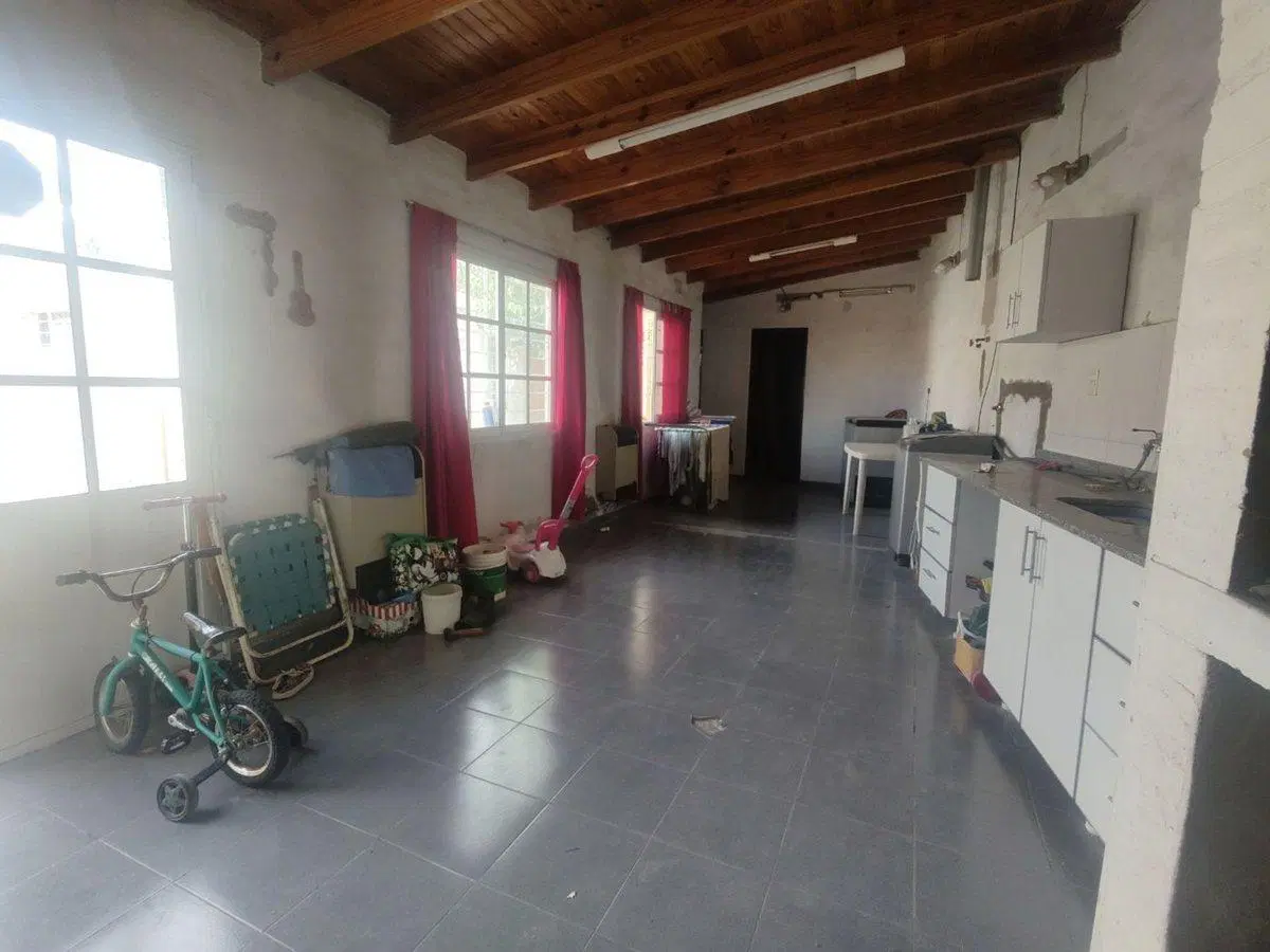VENTA CASA 3 DORM.. STO. DOMINGO 741 CENTENARIO 4