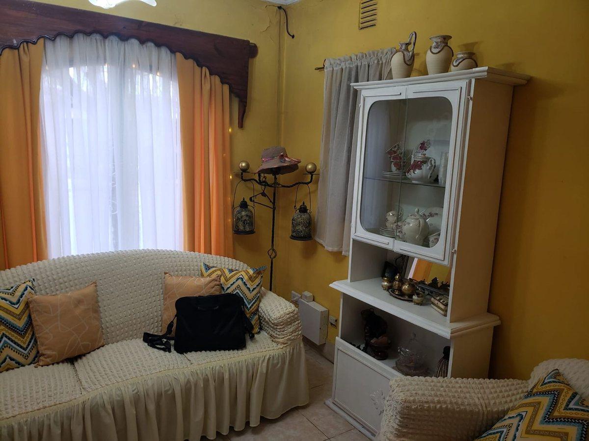 Foto de VENTA CASA TRES DORMITORIOS CON DPTO, imagen 1