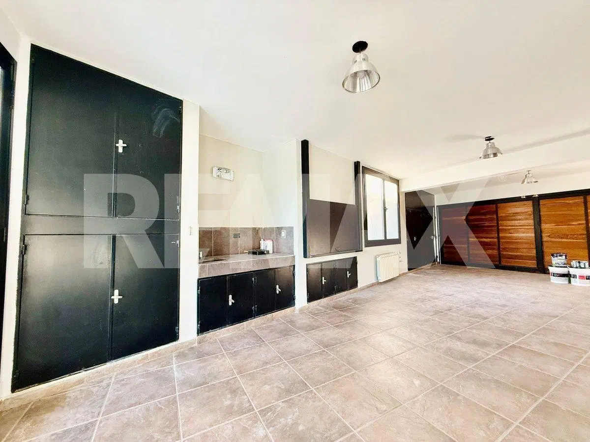 VENTA CASA 4 DORMITORIOS, B° COMAHUE GOLF CLUB 4