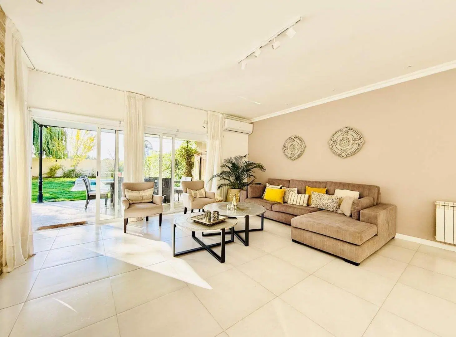 VENTA CASA 4 DORMITORIOS EN B° GAMMA - NEUQUEN 8