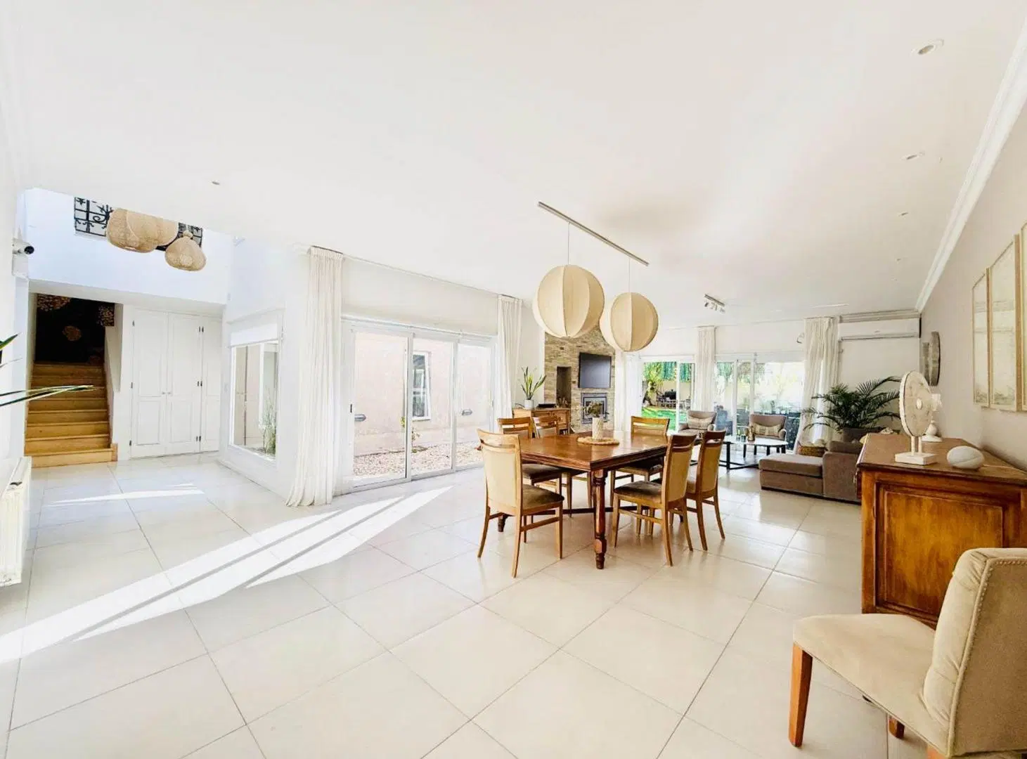 VENTA CASA 4 DORMITORIOS EN B° GAMMA - NEUQUEN 3