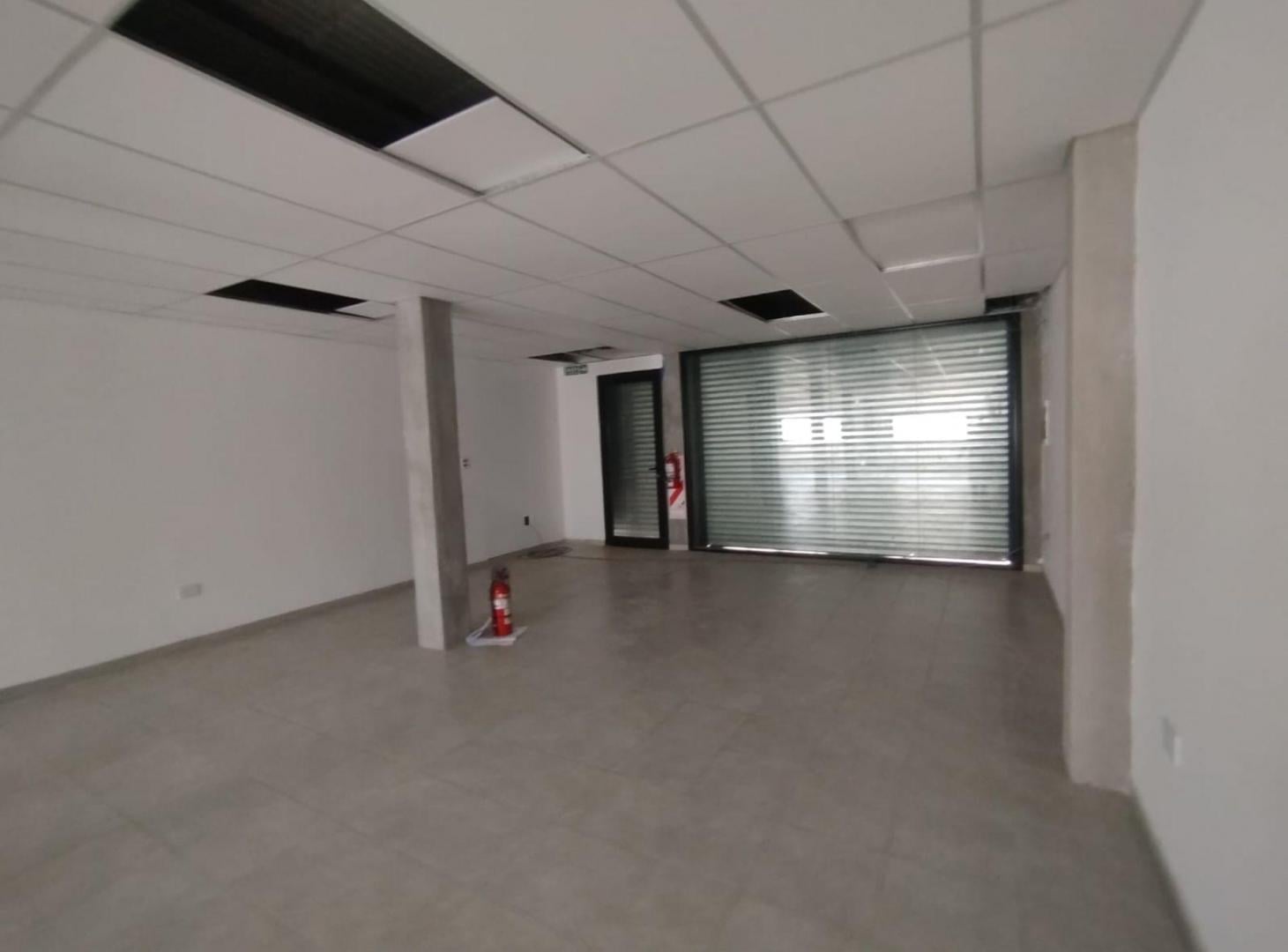Foto de ALQUILER LOCAL COMERCIAL A ESTRENAR, CIPOLLETTI, imagen 2