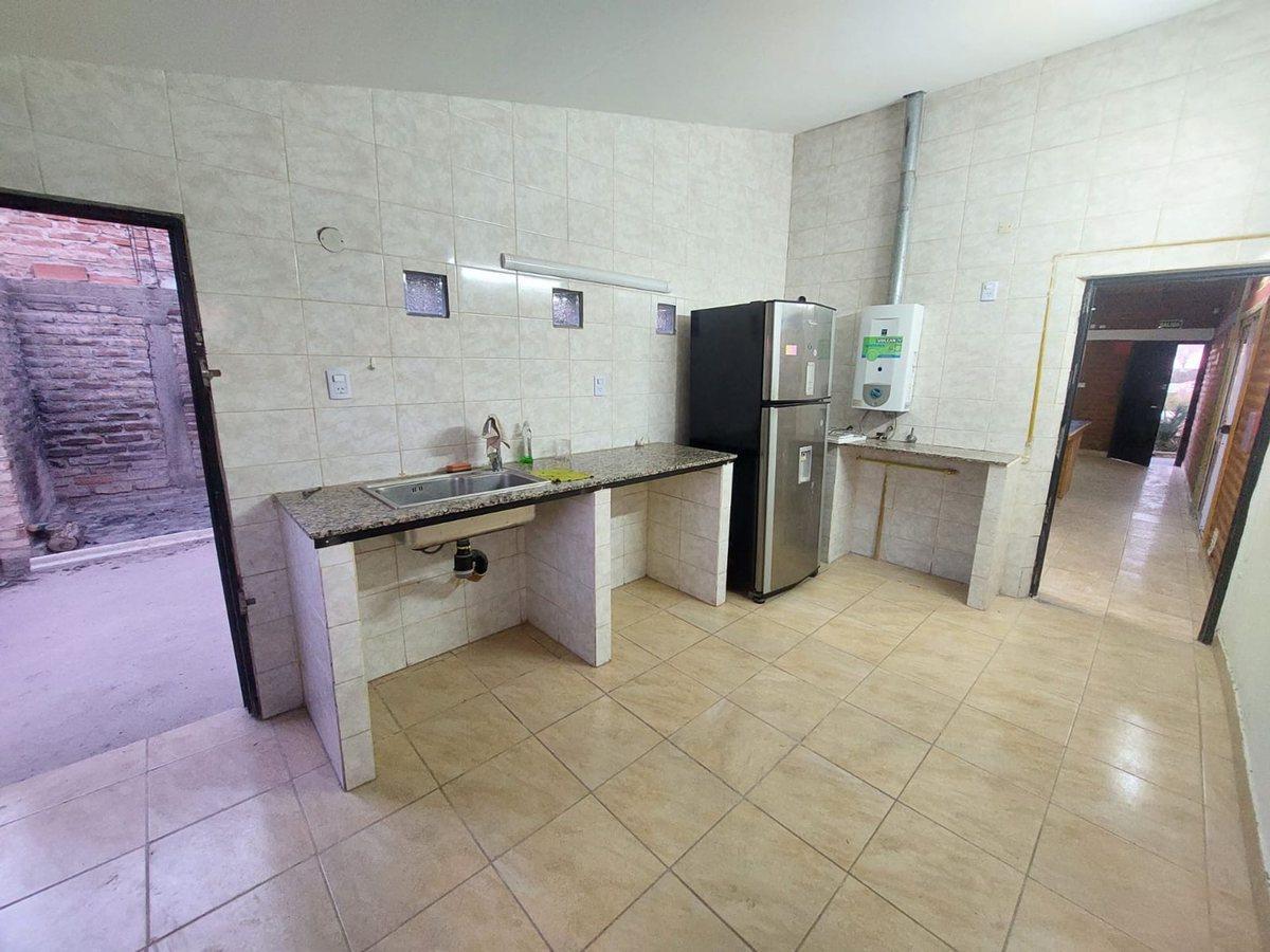 Foto de SALÓN EN ALQUILER - CENTENARIO, imagen 3