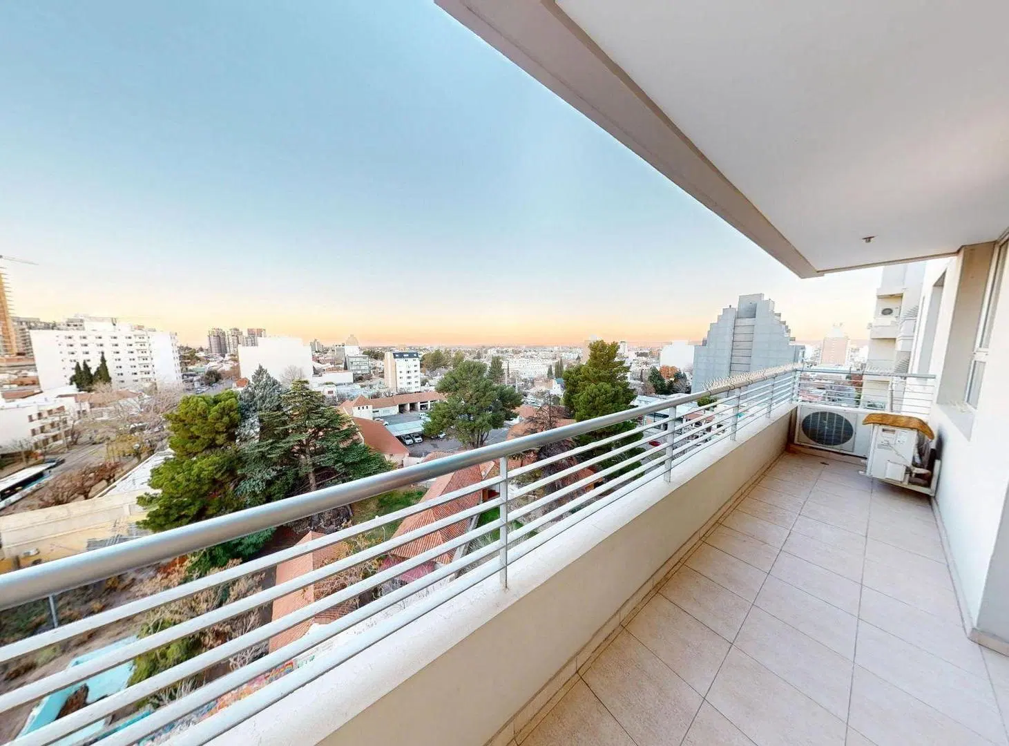 VENTA DEPARTAMENTO 3 DORMITORIOS CON COCHERA 2