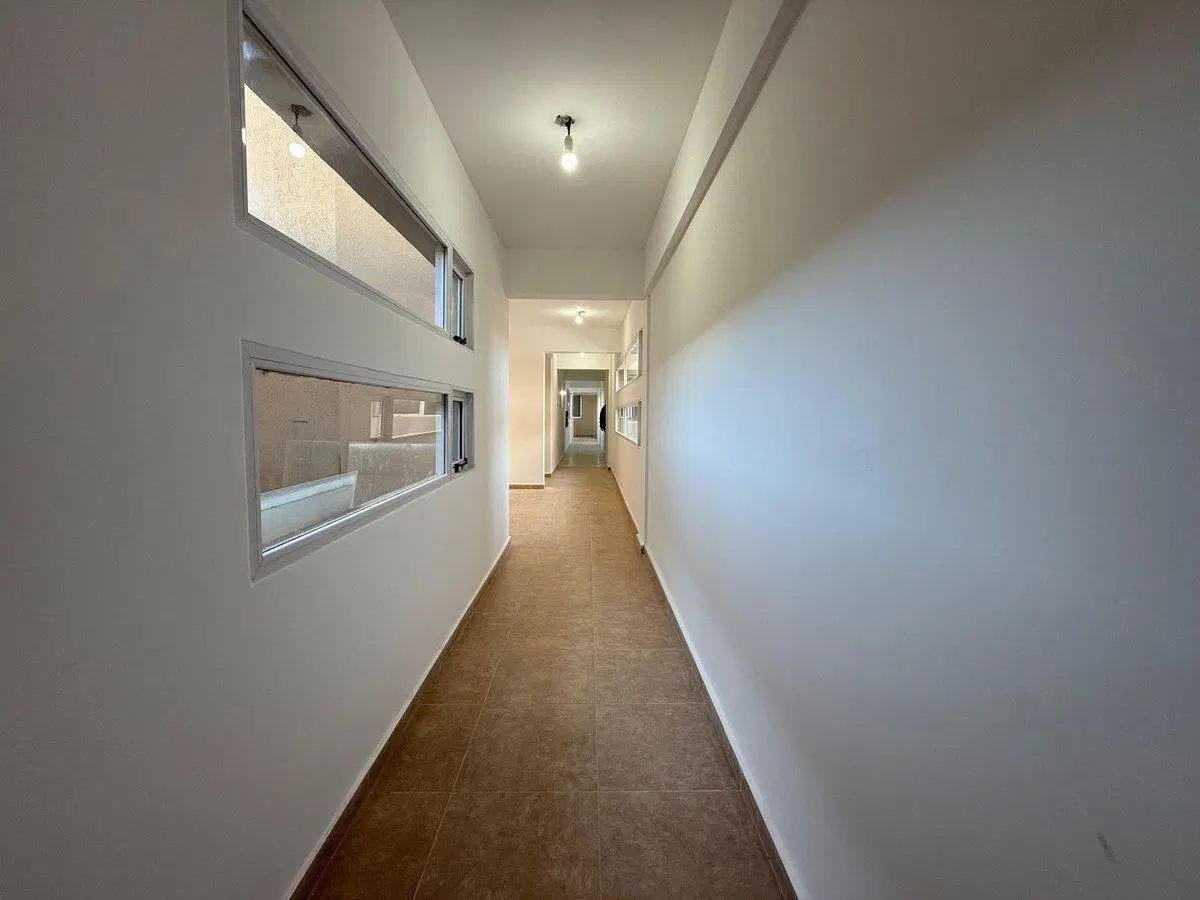 VENTA OFICINA SOBRE CALLE JUJUY 324 3