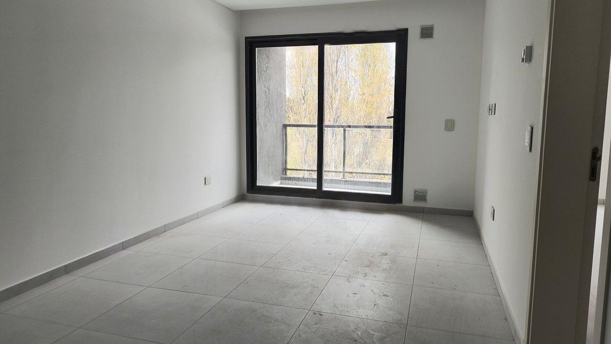 Foto de VENTA DEPARTAMENTO DE UN DORMITORIOS CENTENARIO, imagen 4
