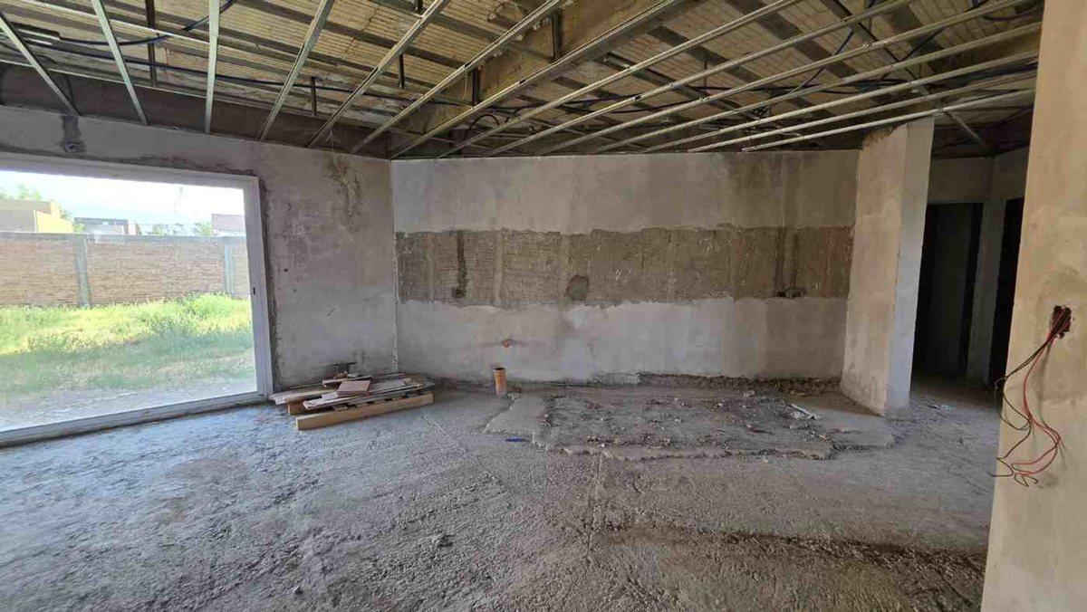 Foto de VENTA CASA EN CONSTRUCCIÓN, FERNANDEZ ORO, imagen 2