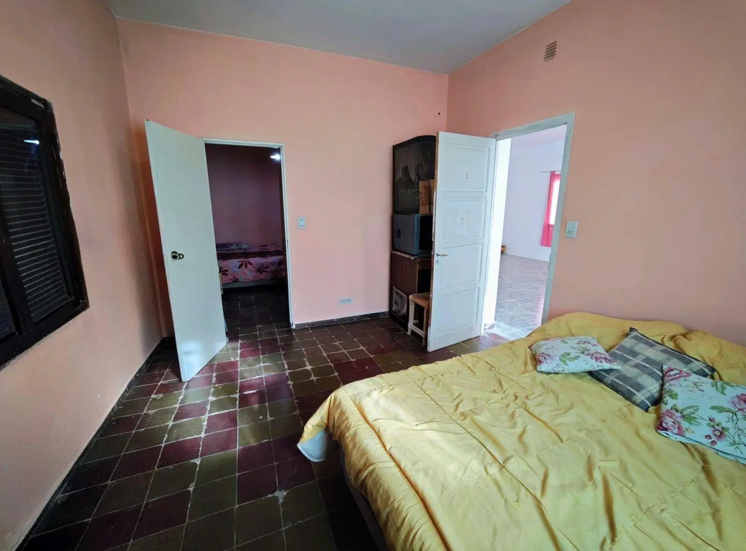 CASA EN PB EN ESQUINA - SATURNINO TORRES Y COLIHUE 8