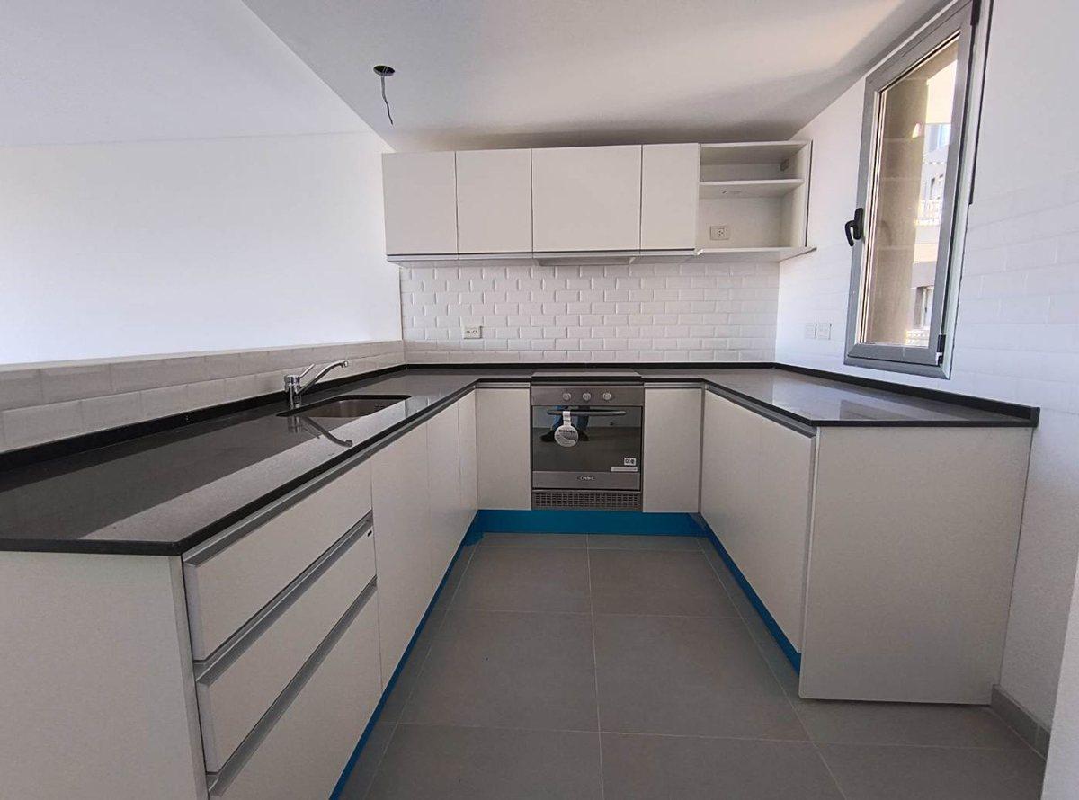 Foto de VENTA DEPARTAMENTO TRES DORMITORIOS, NEUQUEN, imagen 3