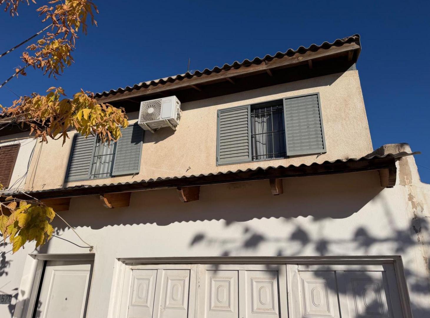 Foto de VENTA CASA CIPOLETTI 3 DORMITORIOS, B. VILLARINO, imagen 4