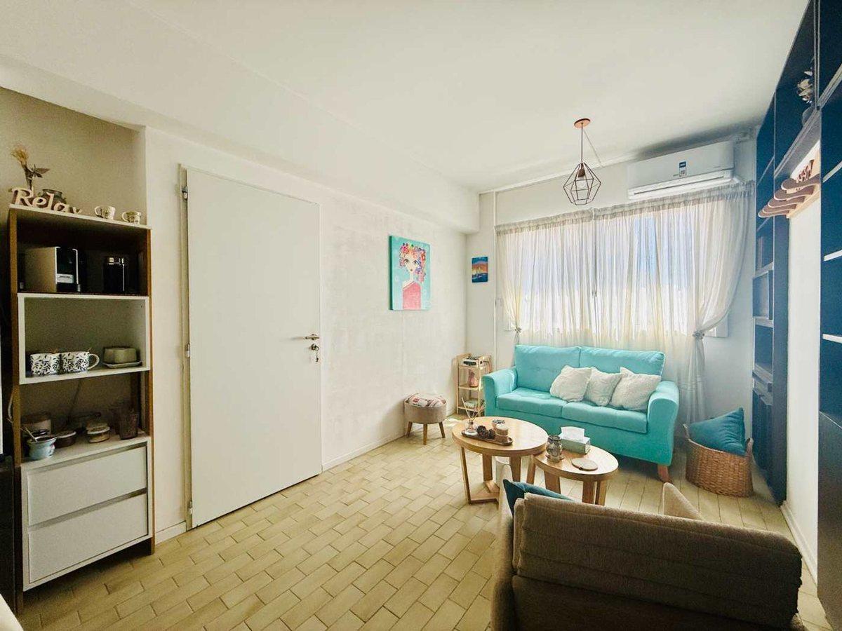 Foto de VENTA OFICINA MICROCENTRO DE NEUQUÉN, imagen 1