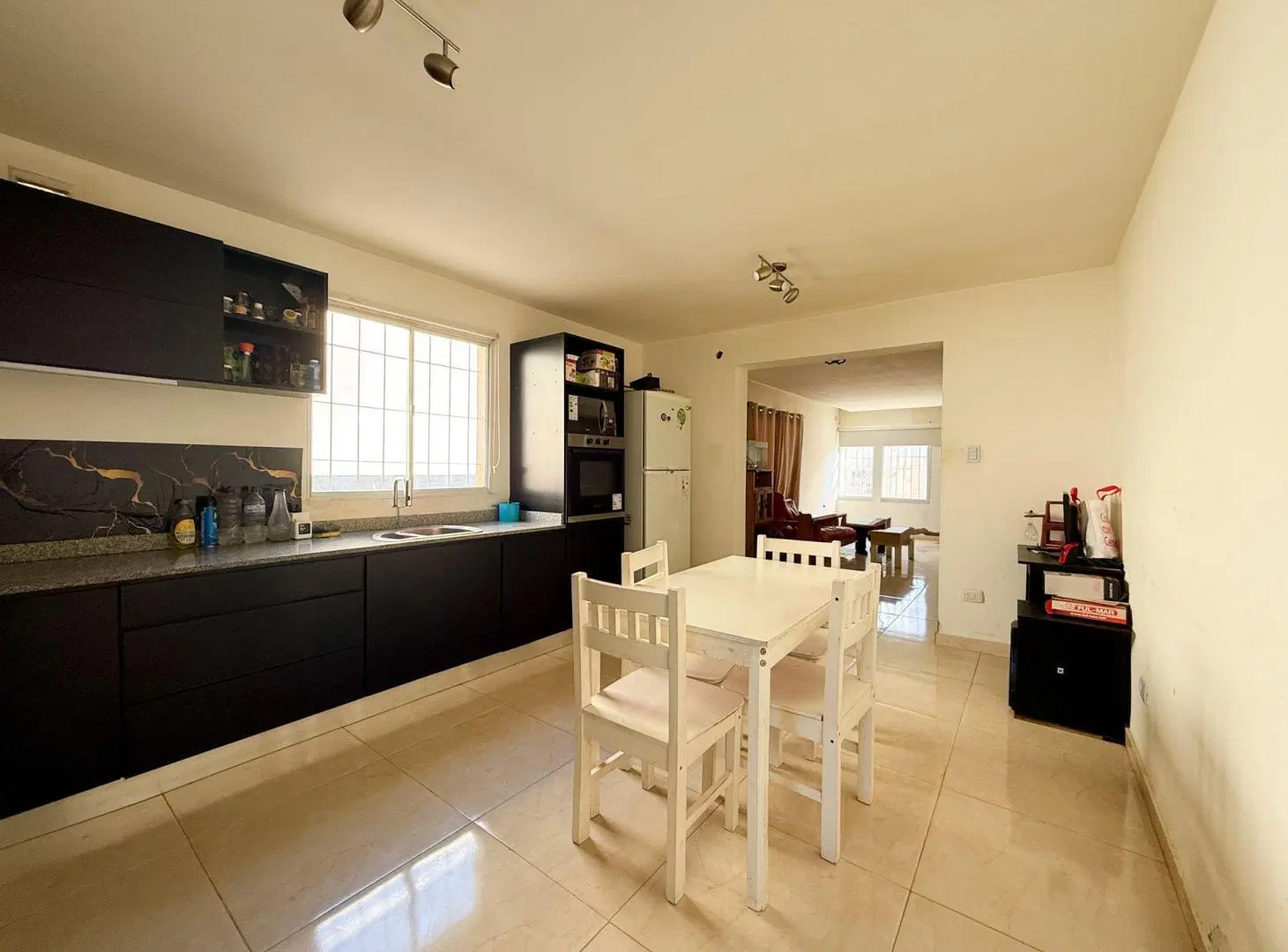 VENTA CASA 2 DORM + GALPÓN - VILLA LIDIA PLOTTIER. 5