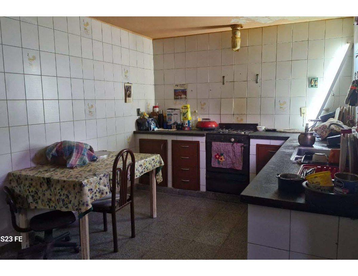 Foto de VENTA CASA EN LOTE APTO DESARROLLO, imagen 2