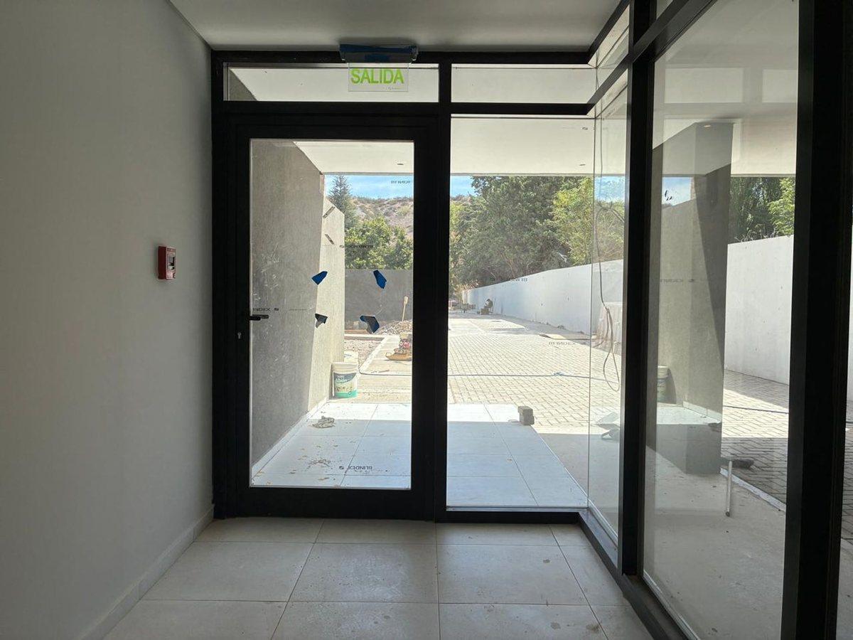 Foto de VENTA DPTO 1 DORMITORIO EDIF NOVA R7, CENTENARIO, imagen 5