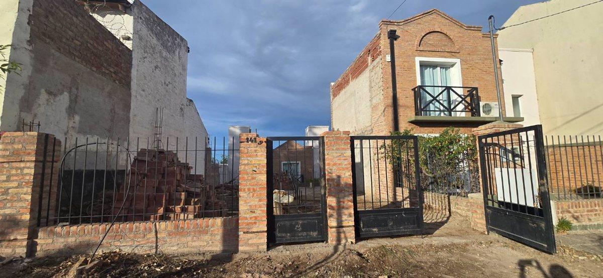 Foto de VENTA LOTE BARRIO SANTA GENOVEVA, imagen 4