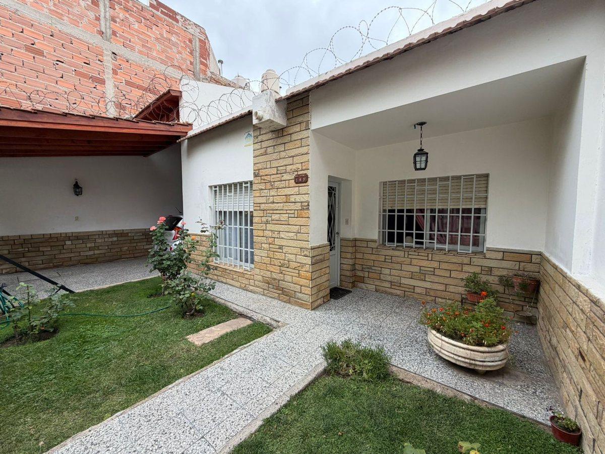 Foto de VENTA CASA 3 DORMITORIOS, CENTRO OESTE, NEUQUEN, imagen 3