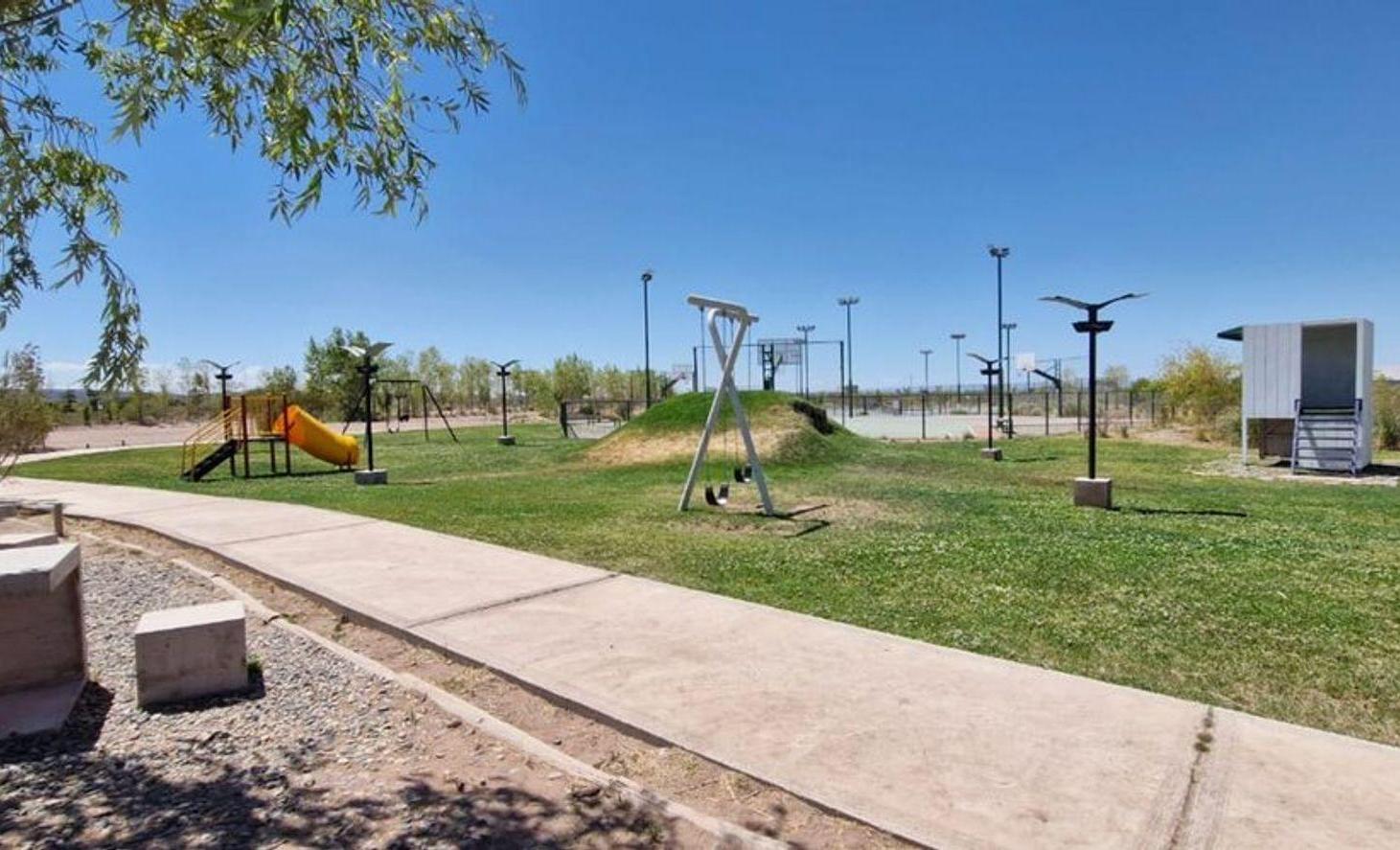 Foto de VENTA LOTE FRENTE AL LAGO CHOCÓN MEDIO, imagen 3