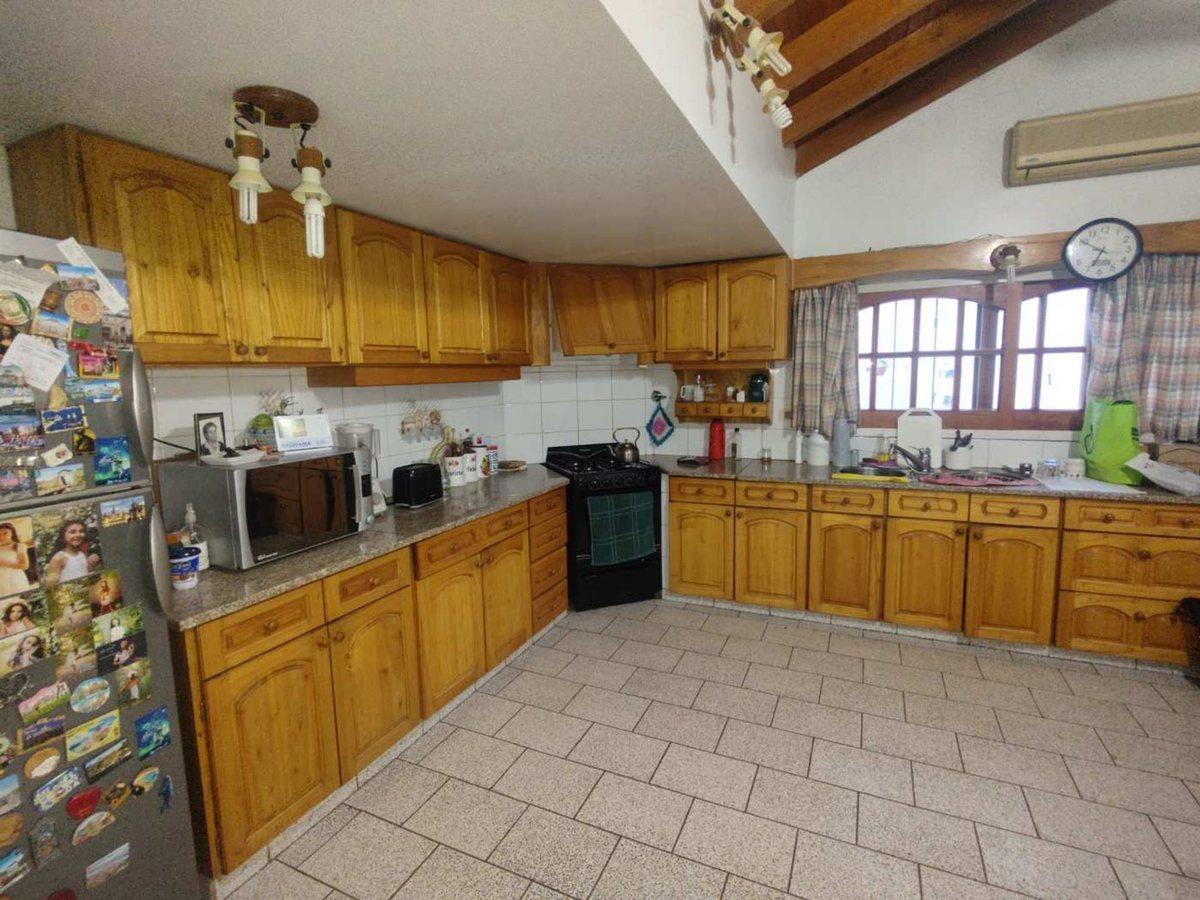 Foto de VENTA CASA 3 DORMITORIOS ALTA BARDA, imagen 4